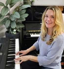 Michelle Orpe - Chord Jammer - Play & Write Piano Songs Without Reading Music